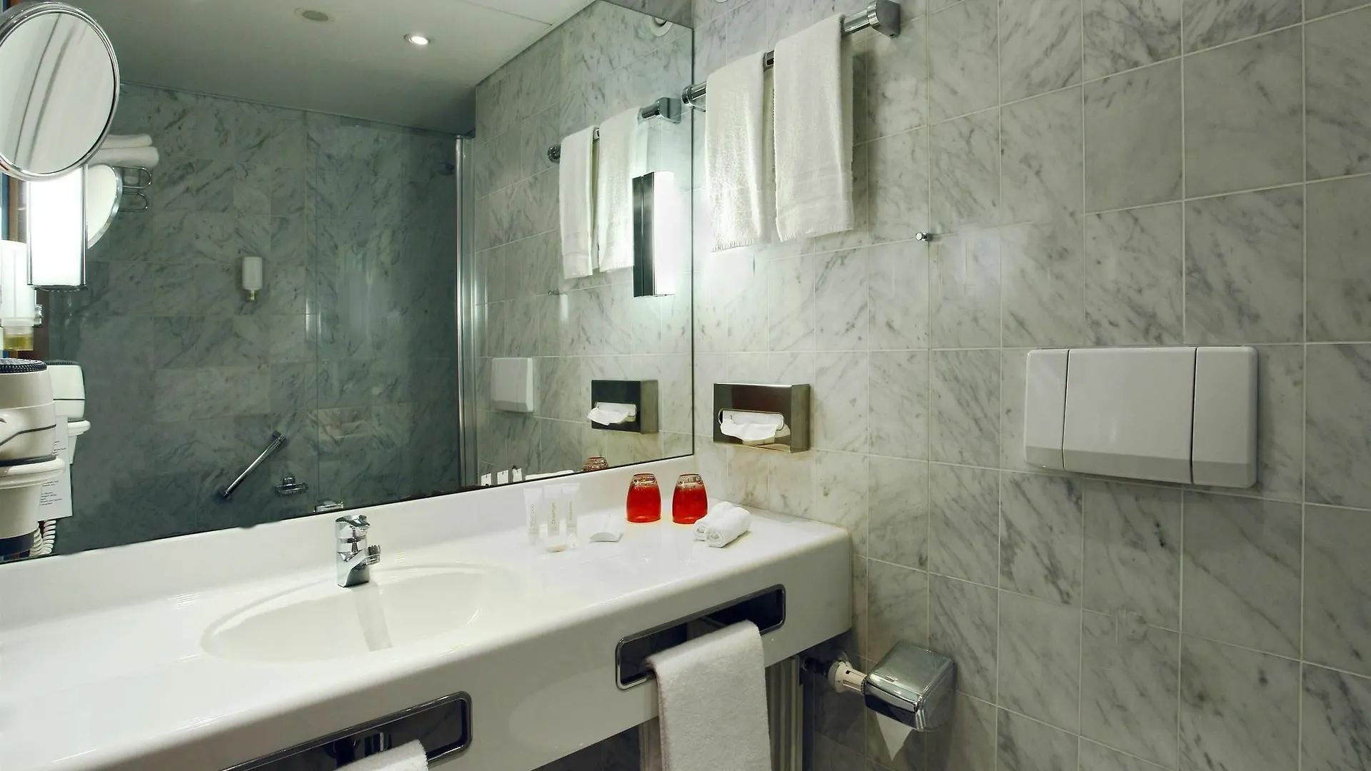 H4 Hotel Residenzschloss Bayreuth 4*,